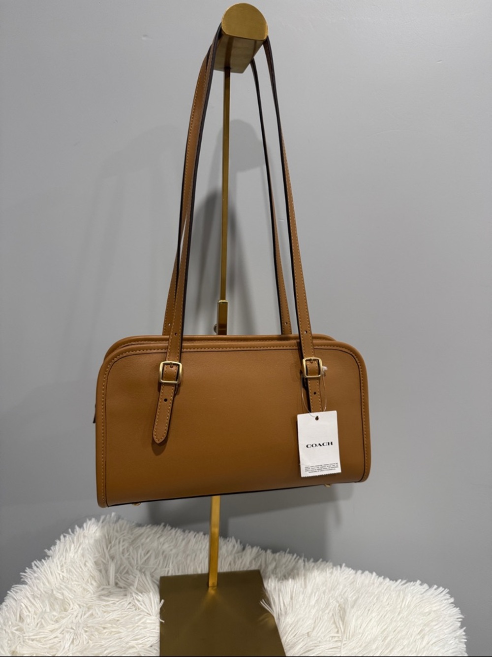 Coach Swing Zip Shoulder Bag - Picture 2 of 8
